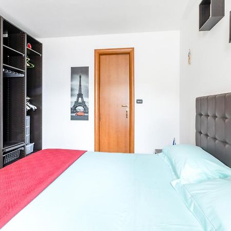 Lecce Colorful Flat With Terrace & Parking Lejlighed Eksteriør billede