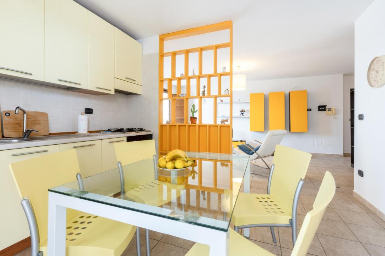 Lecce Colorful Flat With Terrace & Parking Lejlighed Eksteriør billede