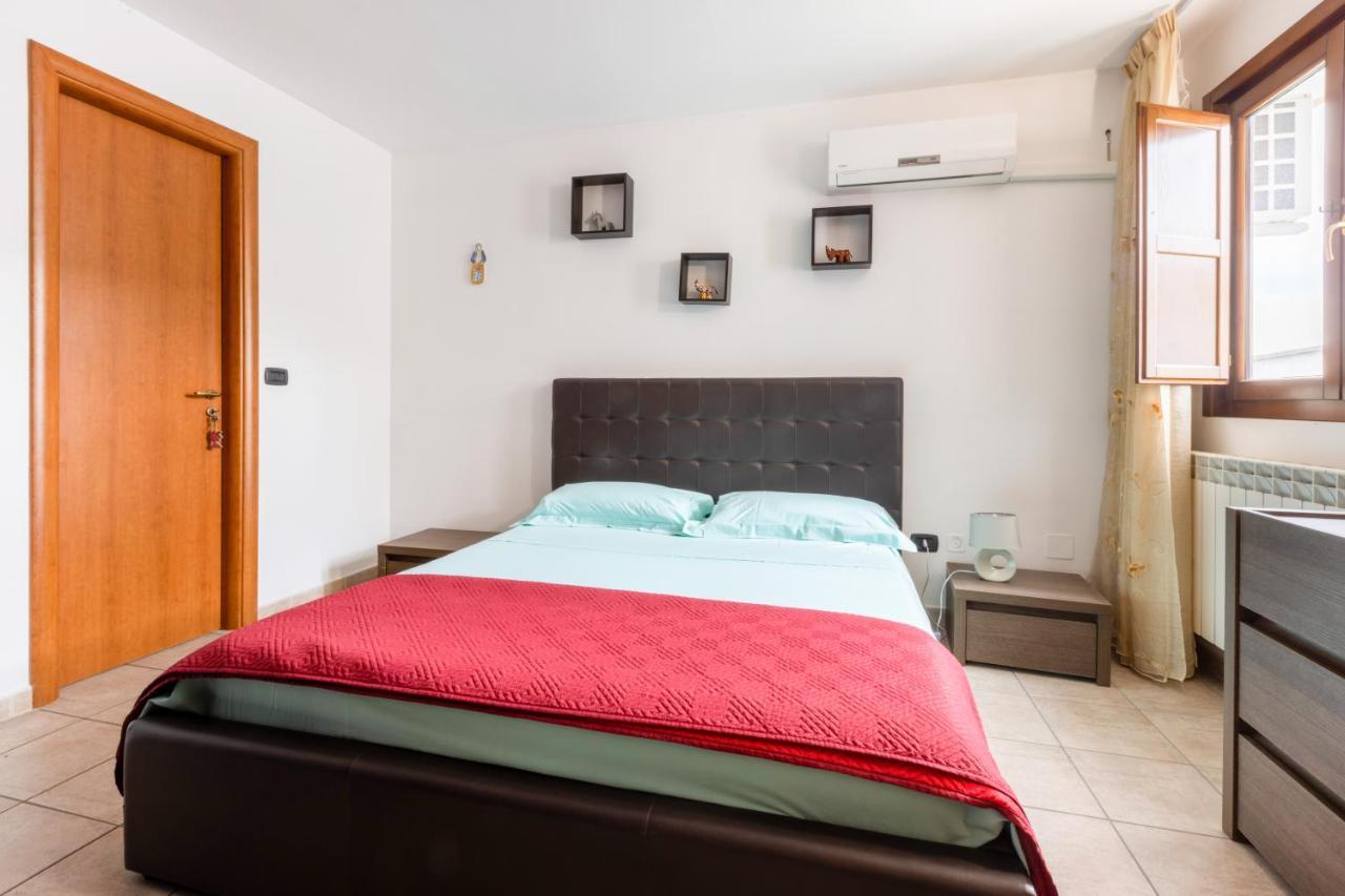 Lecce Colorful Flat With Terrace & Parking Lejlighed Eksteriør billede